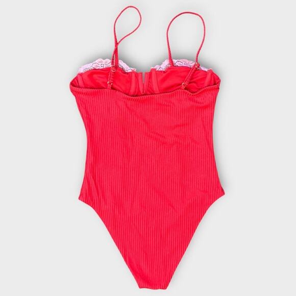 Beach Riot Scarlet One Piece Size Small - Picture 9 of 13